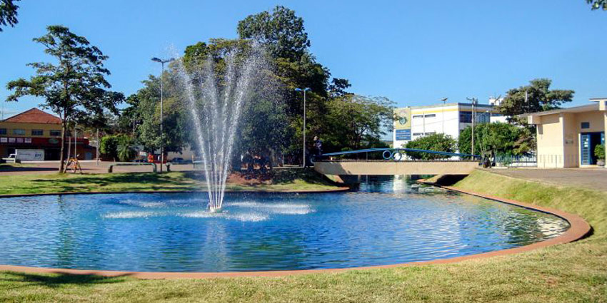 Praça dos Estudantes